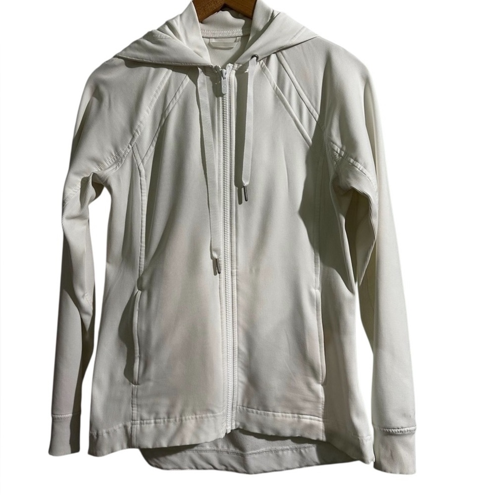 lululemon athletica White Jacket size 6
